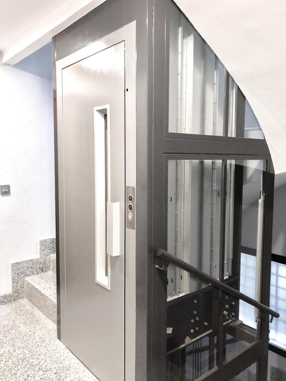 Plaza 5 Carabanchel Apartment Madrid Buitenkant foto