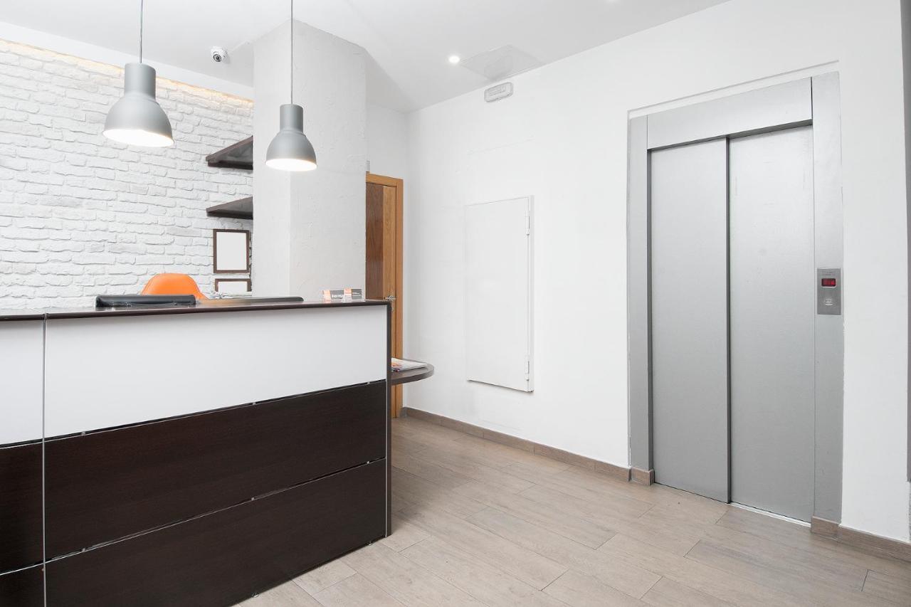 Plaza 5 Carabanchel Apartment Madrid Buitenkant foto